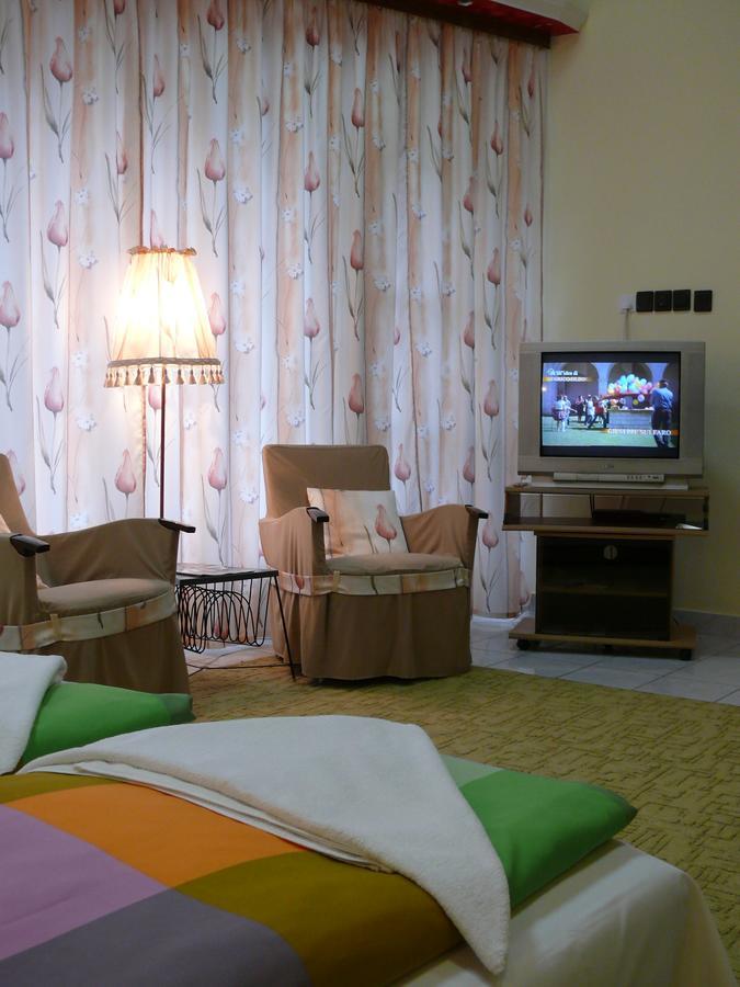 Madacsi Vendeghaz Apartment Kiskoros Luaran gambar